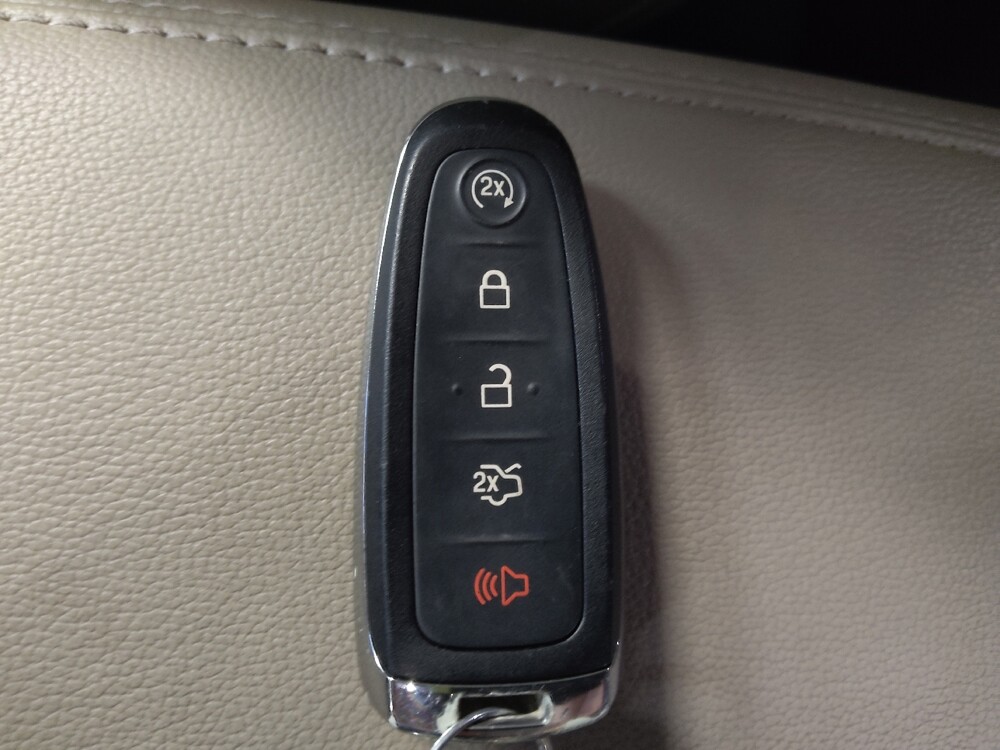2017 Ford Escape in Tampa, FL 33619 - 18137875 32