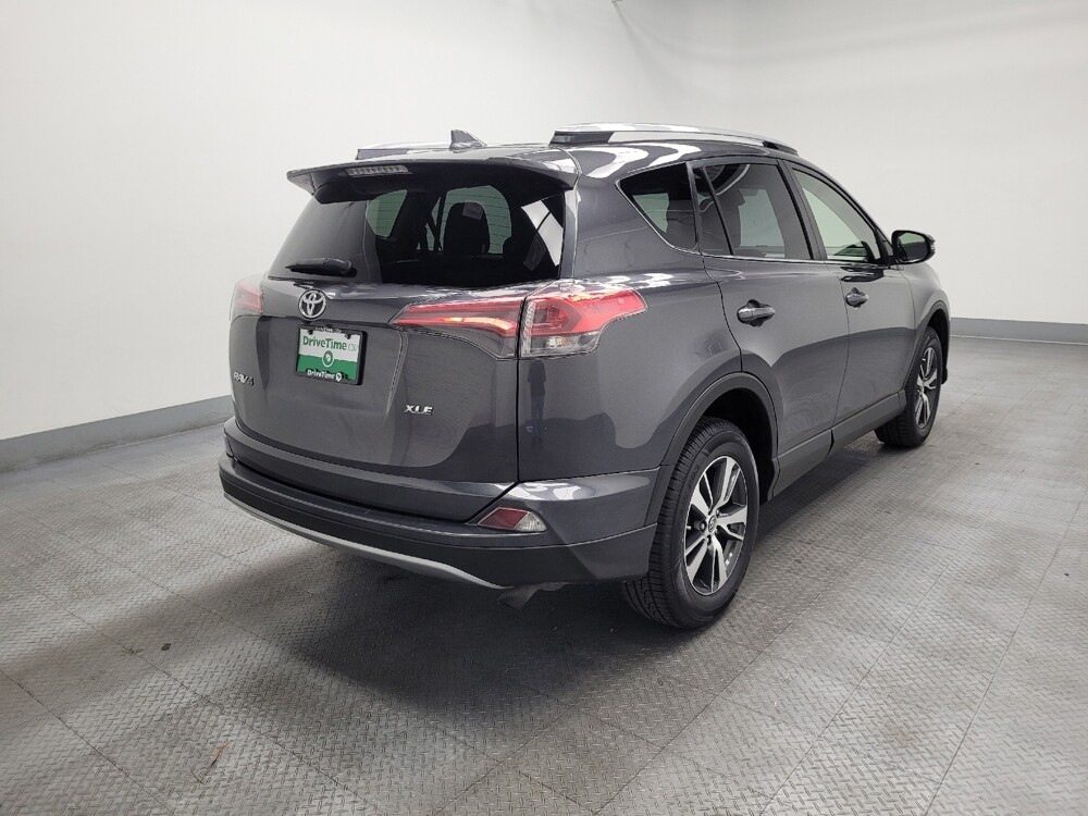 2018 Toyota RAV4 in Las Vegas, NV 89104 - 18137878 9