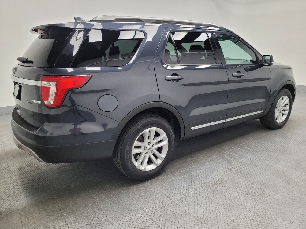 2017 Ford Explorer in Las Vegas, NV 89102 - 18137882 10