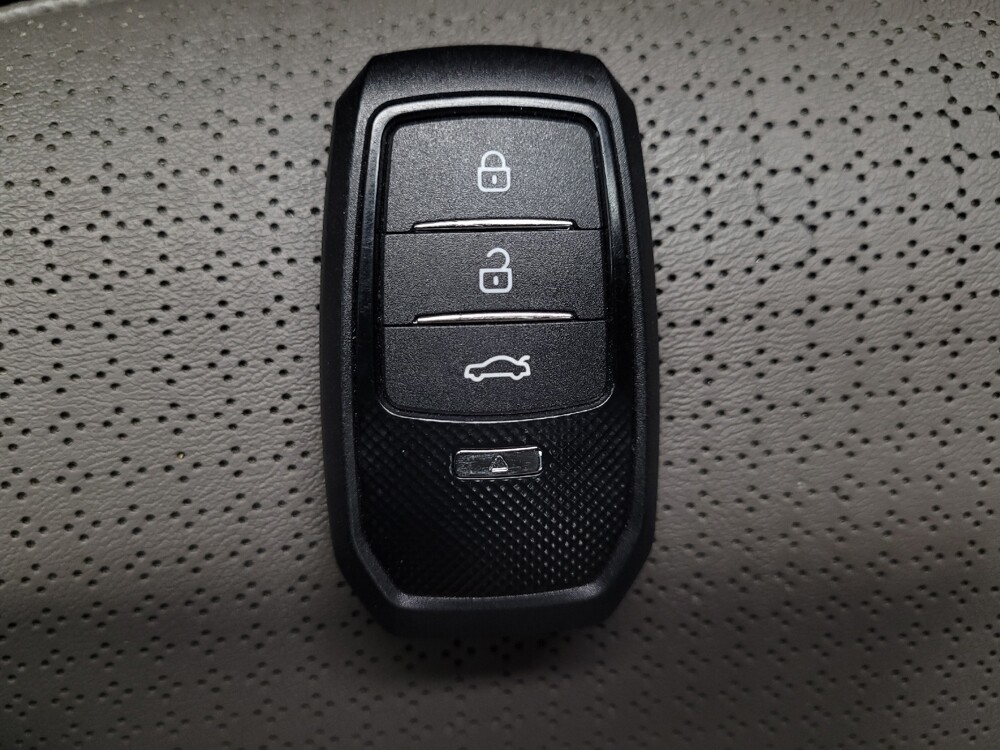 2014 Hyundai Santa Fe in Las Vegas, NV 89104 - 18137883 32