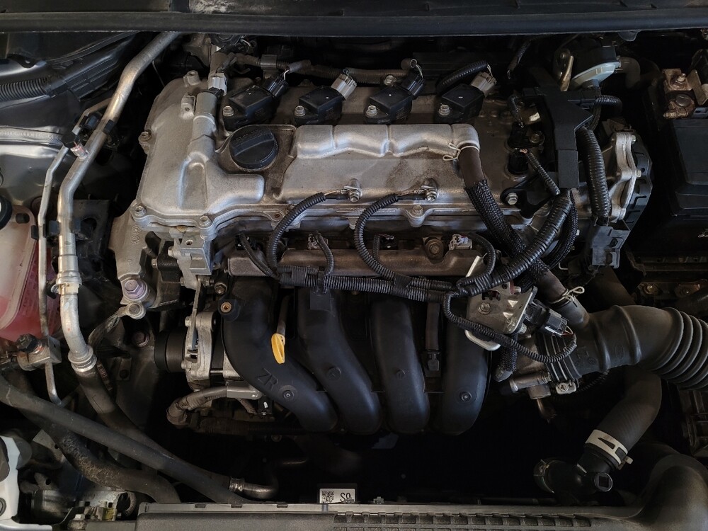 2021 Toyota Corolla in Lauderdale Lakes, FL 33313 - 18137888 30