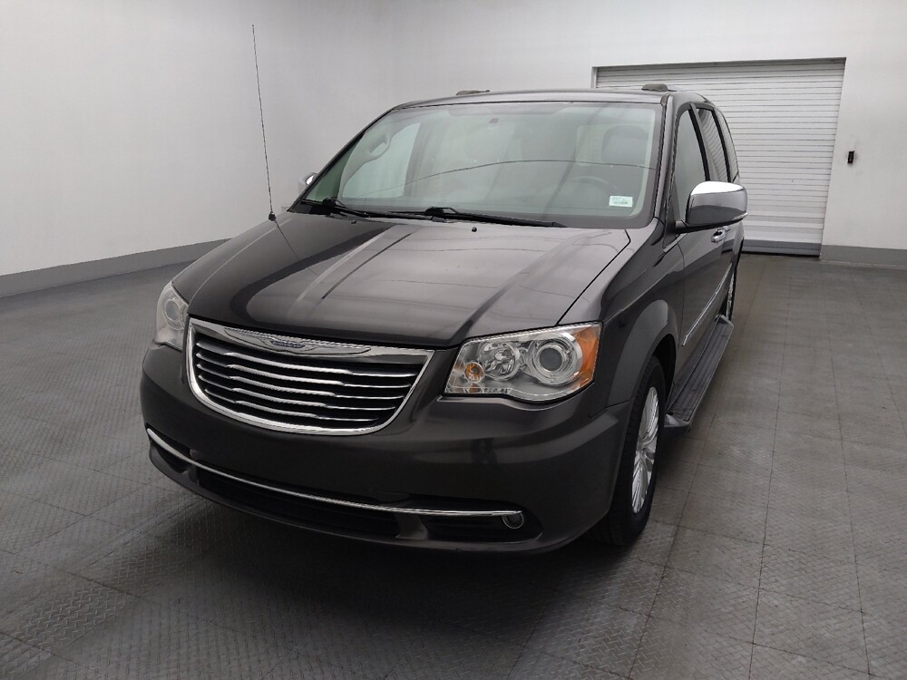 2015 Chrysler Town & Country in Gainesville, FL 32609 - 18137892 15