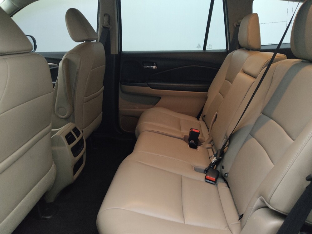 2016 Honda Pilot in Hialeah, FL 33014 - 18137893 18