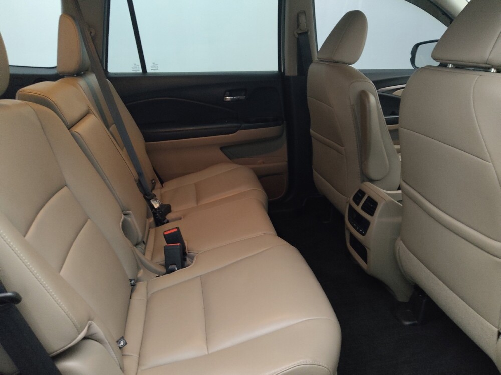 2016 Honda Pilot in Hialeah, FL 33014 - 18137893 19