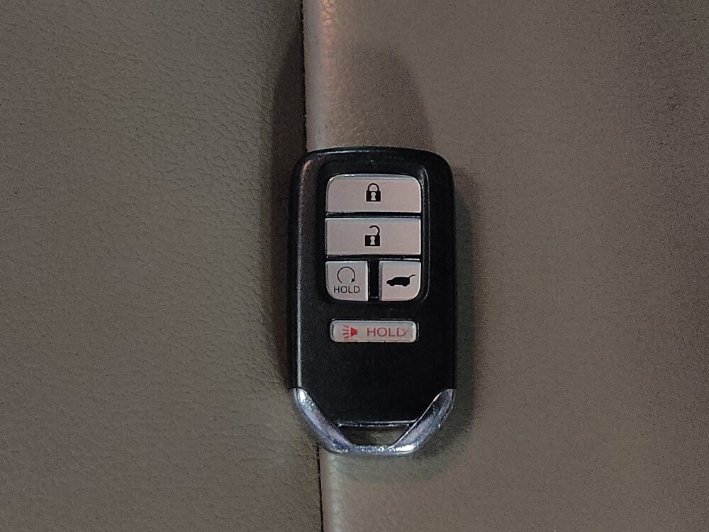 2016 Honda Pilot in Hialeah, FL 33014 - 18137893 32