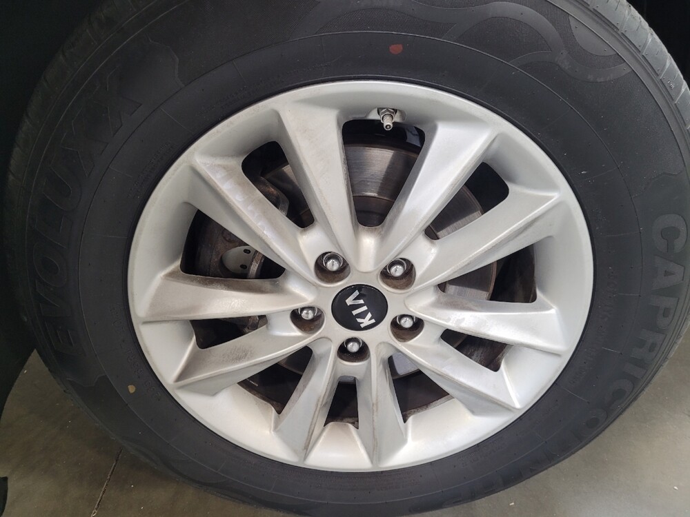 2019 Kia Sorento in Sacramento, CA 95821 - 18137934 31