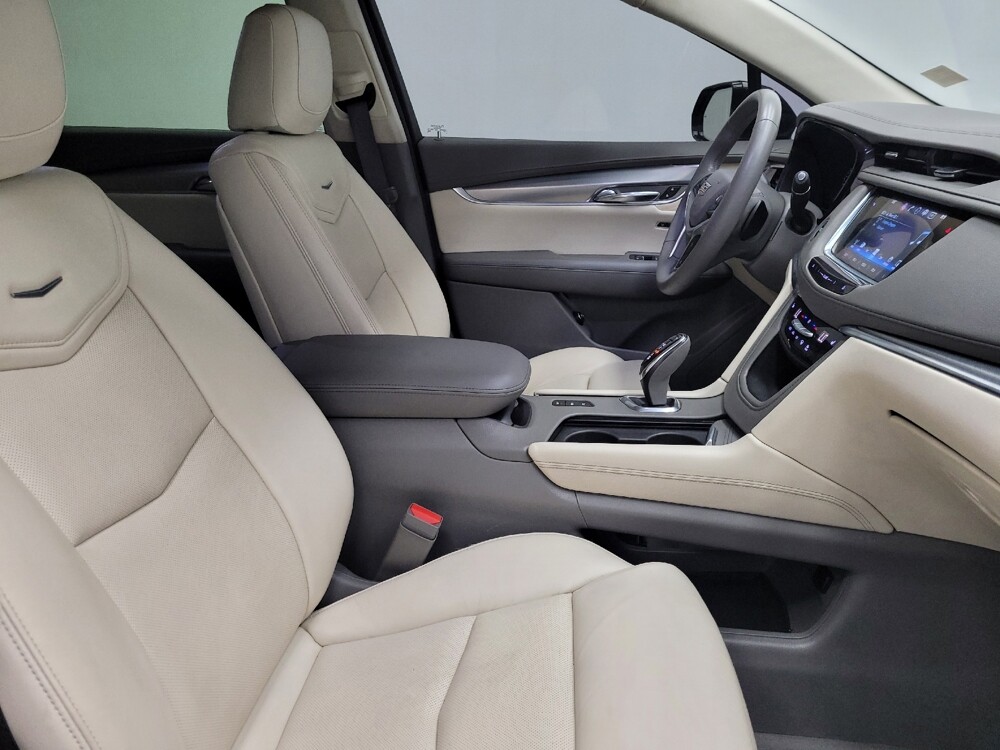 2017 Cadillac XT5 in Las Vegas, NV 89104 - 18137940 21