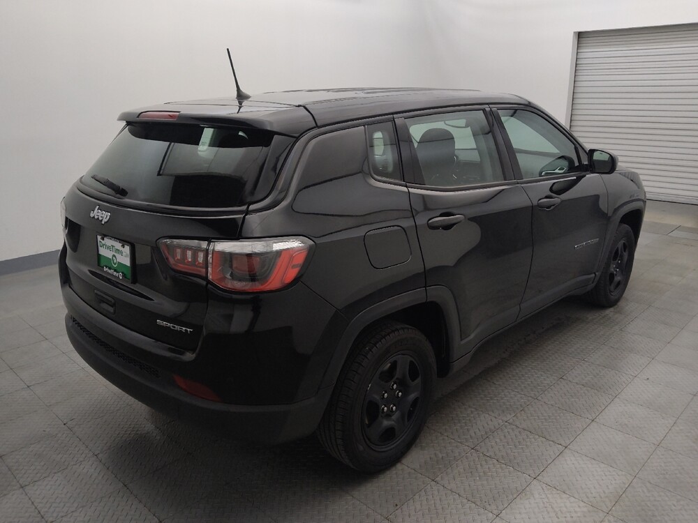 2018 Jeep Compass in Houston, TX 77034 - 18137952 9