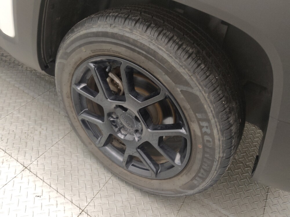 2020 Jeep Renegade in Houston, TX 77034 - 18137955 31