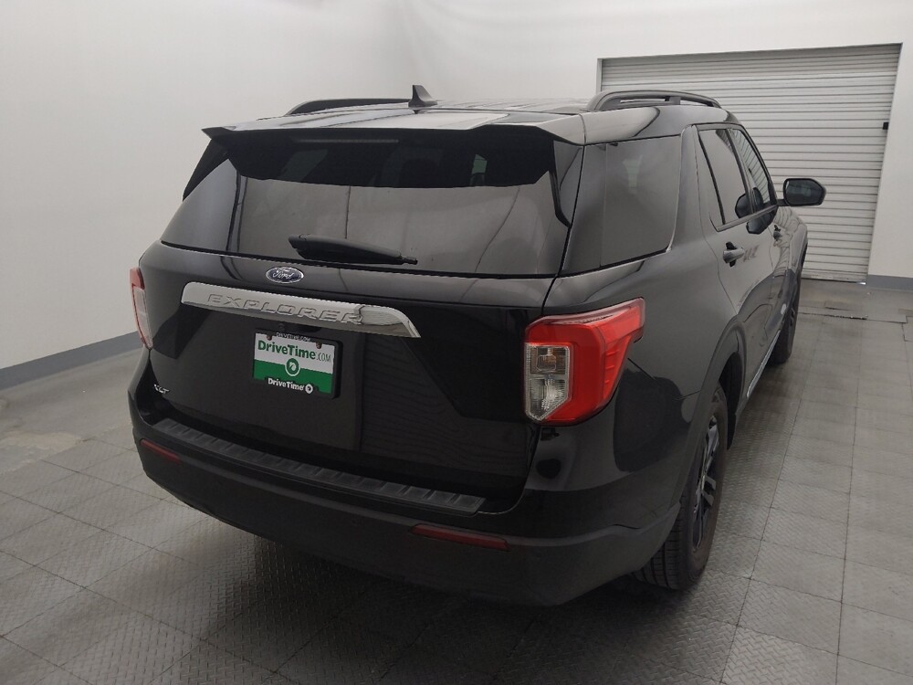 2022 Ford Explorer in Houston, TX 77060 - 18137958 7