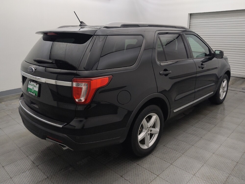 2018 Ford Explorer in Live Oak, TX 78233 - 18137961 9