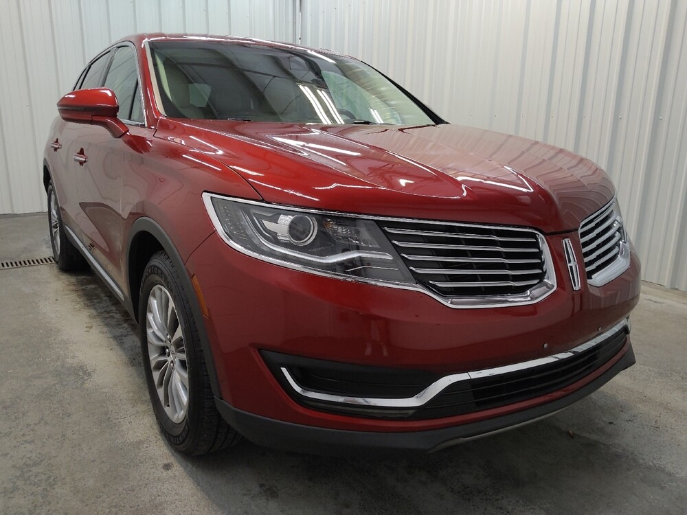 2016 Lincoln MKX in Fairfield, OH 45014 - 18137969 13