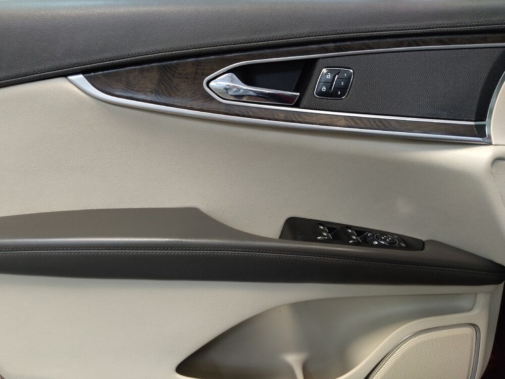 2016 Lincoln MKX in Fairfield, OH 45014 - 18137969 27