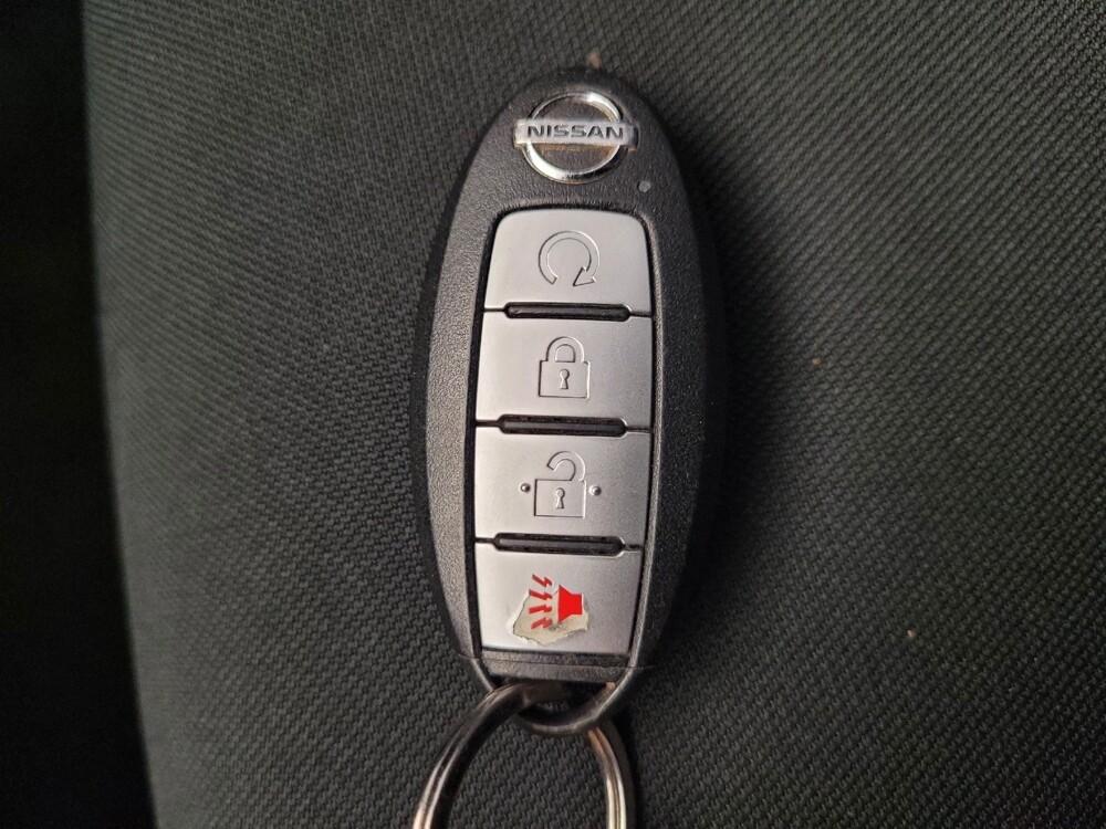 2019 Nissan Pathfinder in Cincinnati, OH 45255 - 18137974 32