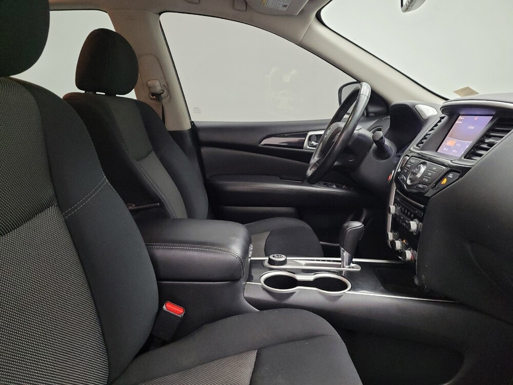 2019 Nissan Pathfinder in Cincinnati, OH 45255 - 18137974 21