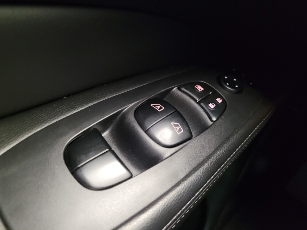 2019 Nissan Pathfinder in Cincinnati, OH 45255 - 18137974 27