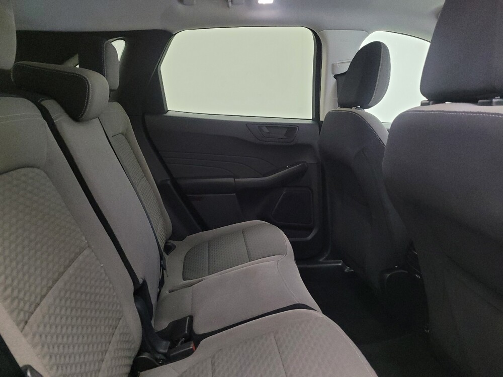 2022 Ford Escape in Fairfield, OH 45014 - 18137977 19