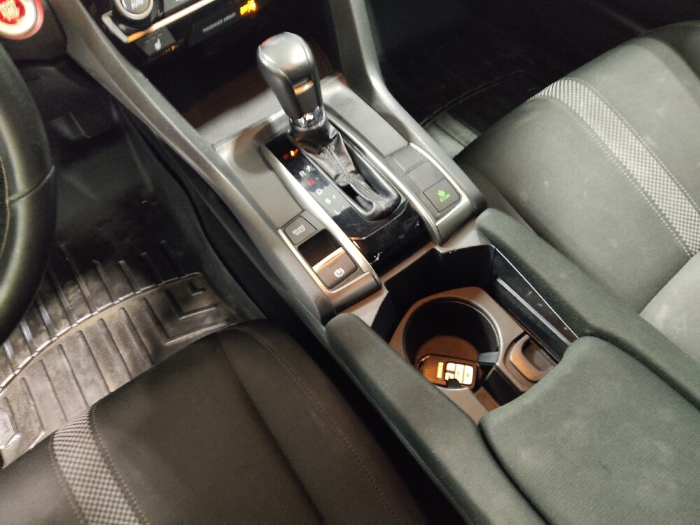 2020 Honda Civic in Columbus, OH 43228 - 18137978 26