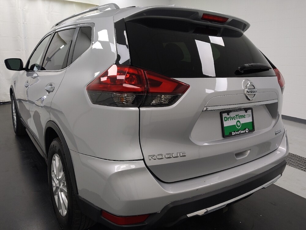 2019 Nissan Rogue in St. Louis, MO 63136 - 18137983 5