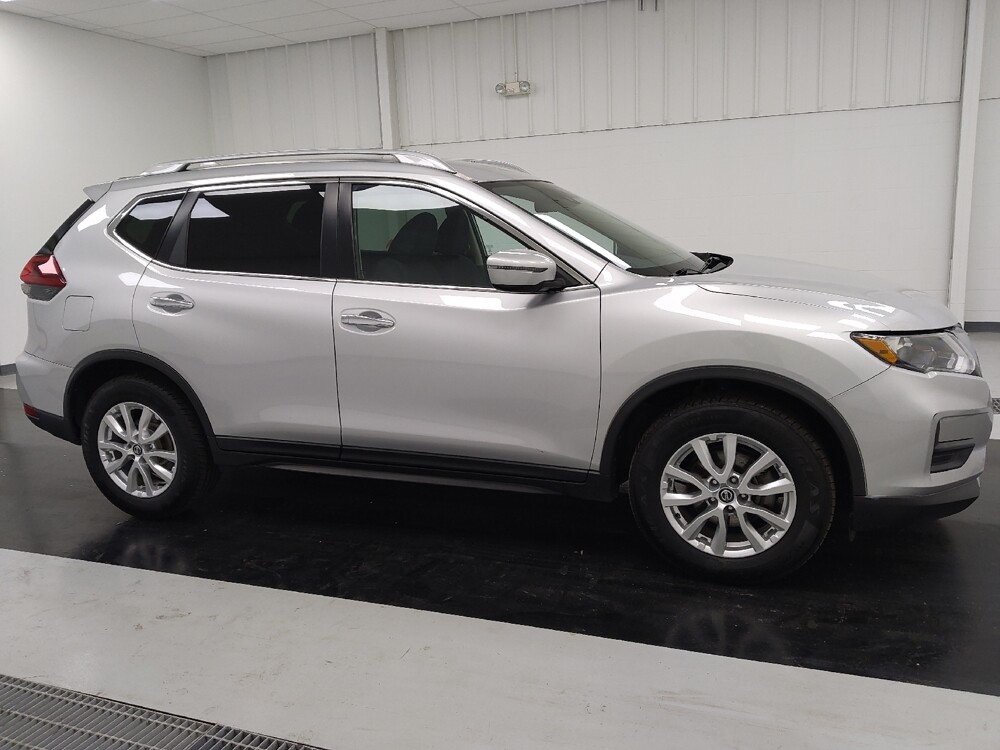 2019 Nissan Rogue in St. Louis, MO 63136 - 18137983 11