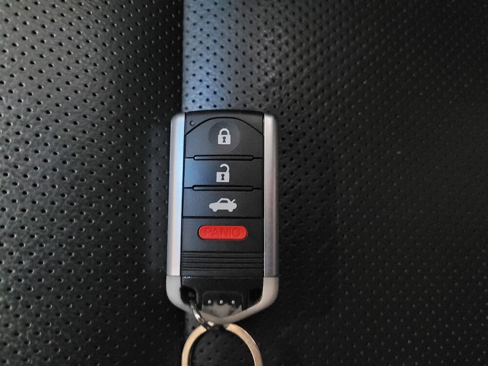 2014 Acura ILX in Plymouth Meeting, PA 19462 - 18137987 32