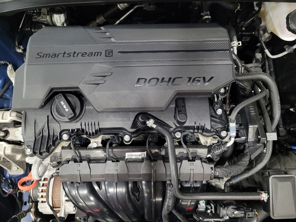 2023 Hyundai Elantra in New Castle, DE 19720 - 18137997 30