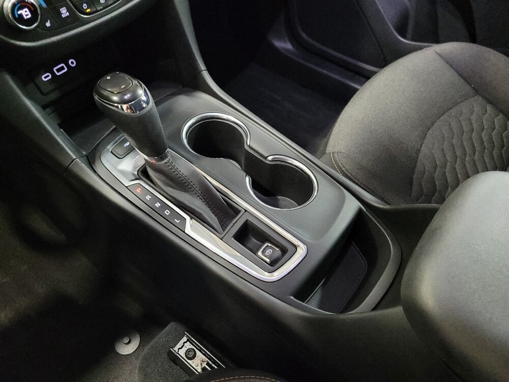 2020 Chevrolet Equinox in Woodbridge, VA 22191 - 18138001 26
