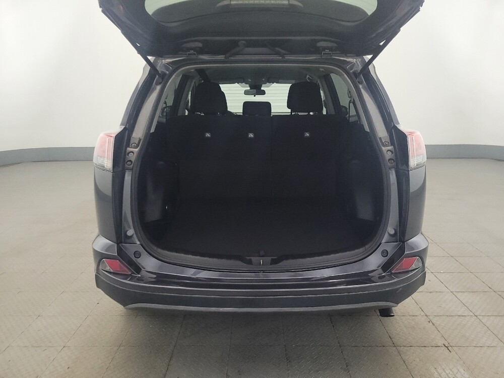 2018 Toyota RAV4 in Temple Hills, MD 20746 - 18138004 29