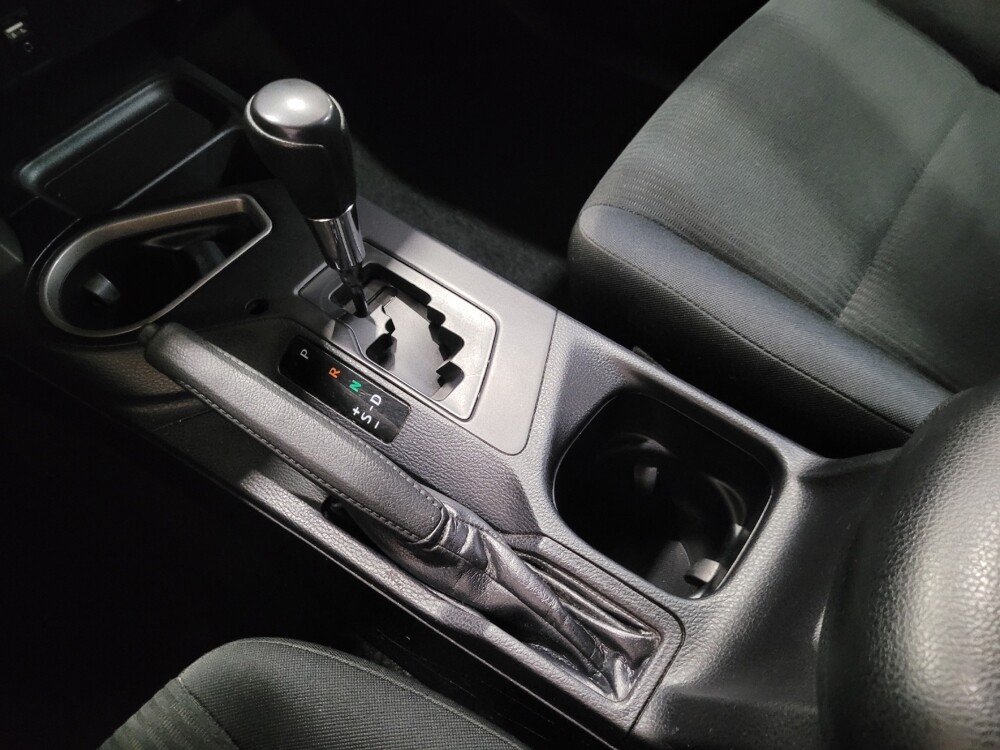 2018 Toyota RAV4 in Temple Hills, MD 20746 - 18138004 26