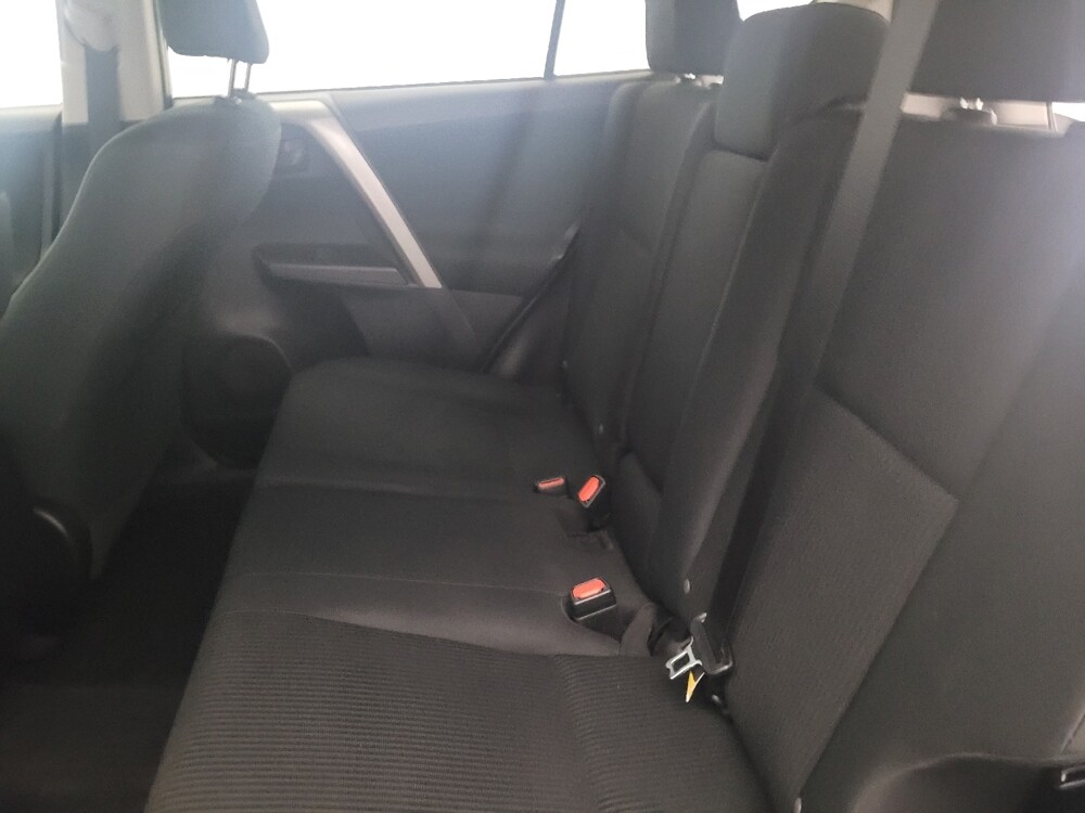 2018 Toyota RAV4 in Temple Hills, MD 20746 - 18138004 18