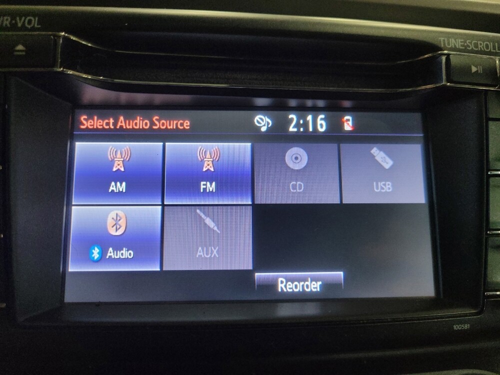 2018 Toyota RAV4 in Temple Hills, MD 20746 - 18138004 25