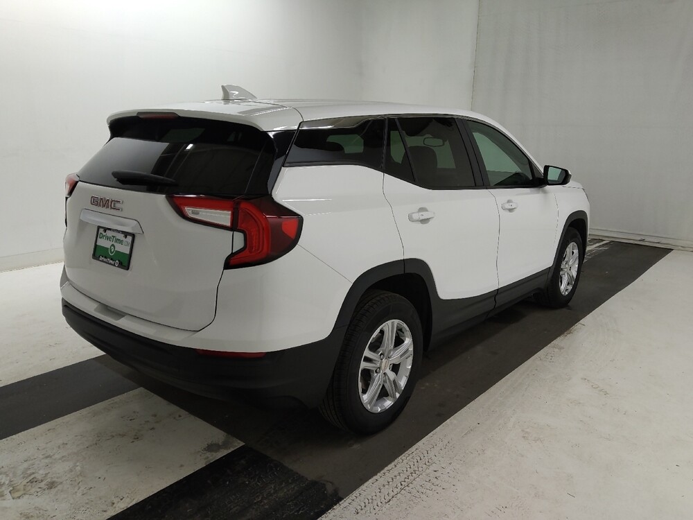 2024 GMC Terrain in St. Louis, MO 63125 - 18138009 8