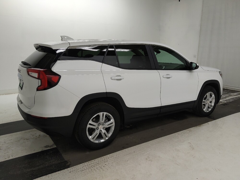 2024 GMC Terrain in St. Louis, MO 63125 - 18138009 9