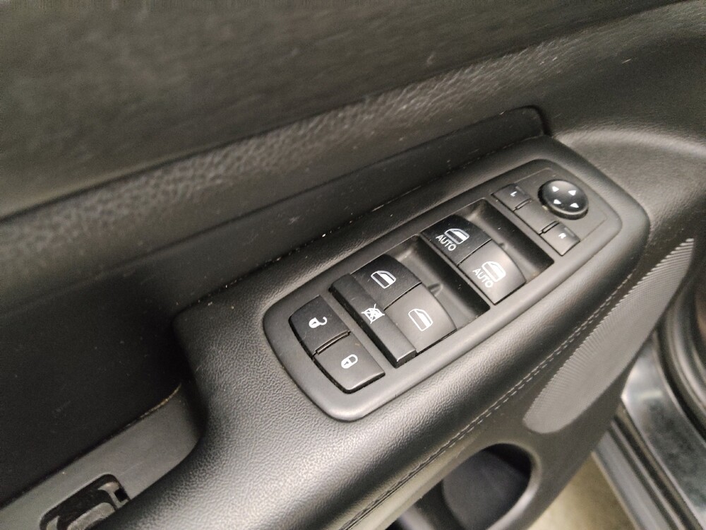 2018 Jeep Grand Cherokee in Des Moines, IA 50310 - 18138016 27
