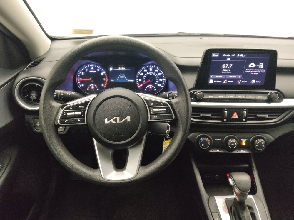 2024 Kia Forte in Des Moines, IA 50310 - 18138017 23