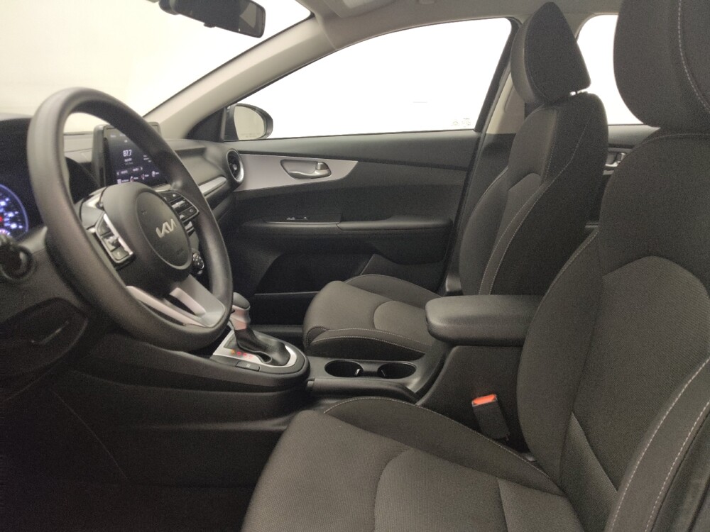 2024 Kia Forte in Des Moines, IA 50310 - 18138017 18