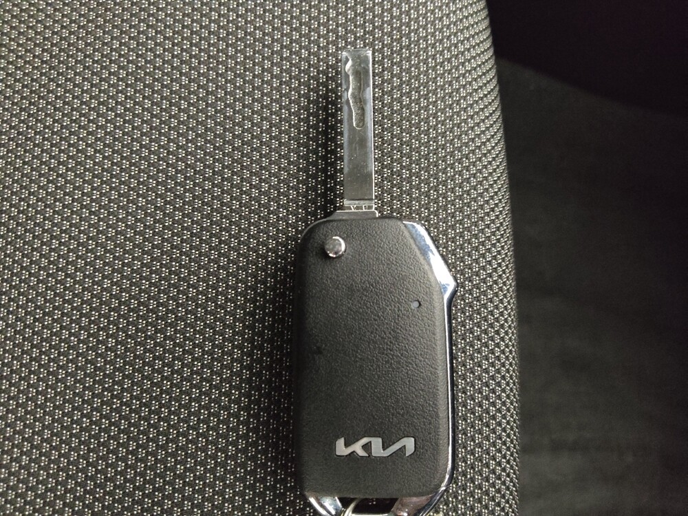 2024 Kia Forte in Des Moines, IA 50310 - 18138017 33