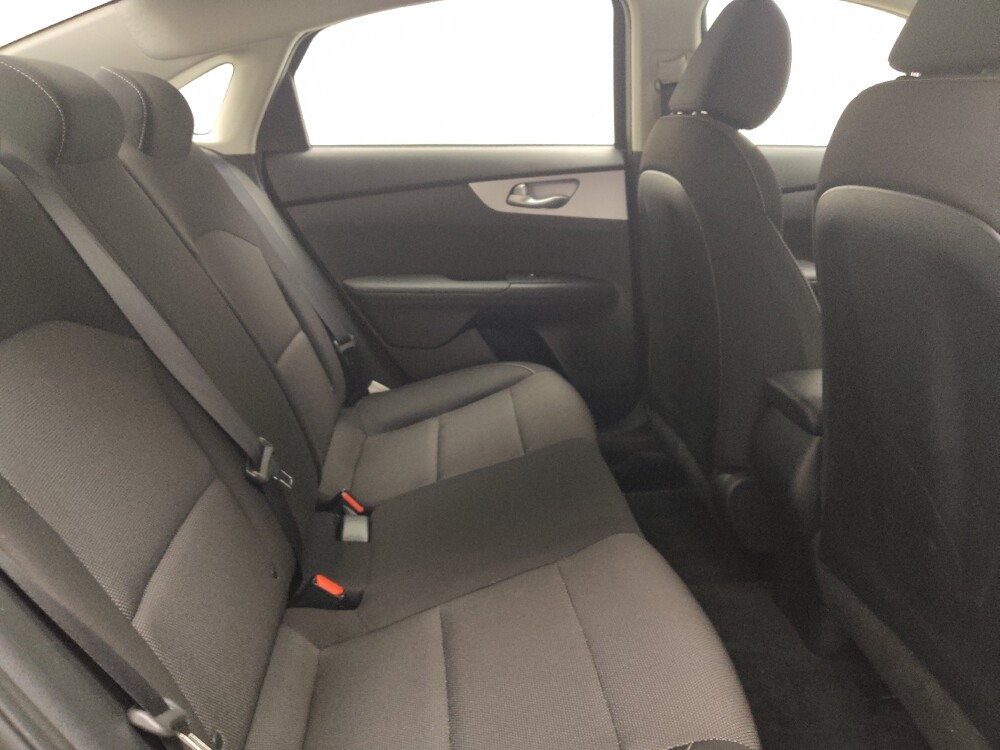 2024 Kia Forte in Des Moines, IA 50310 - 18138017 21