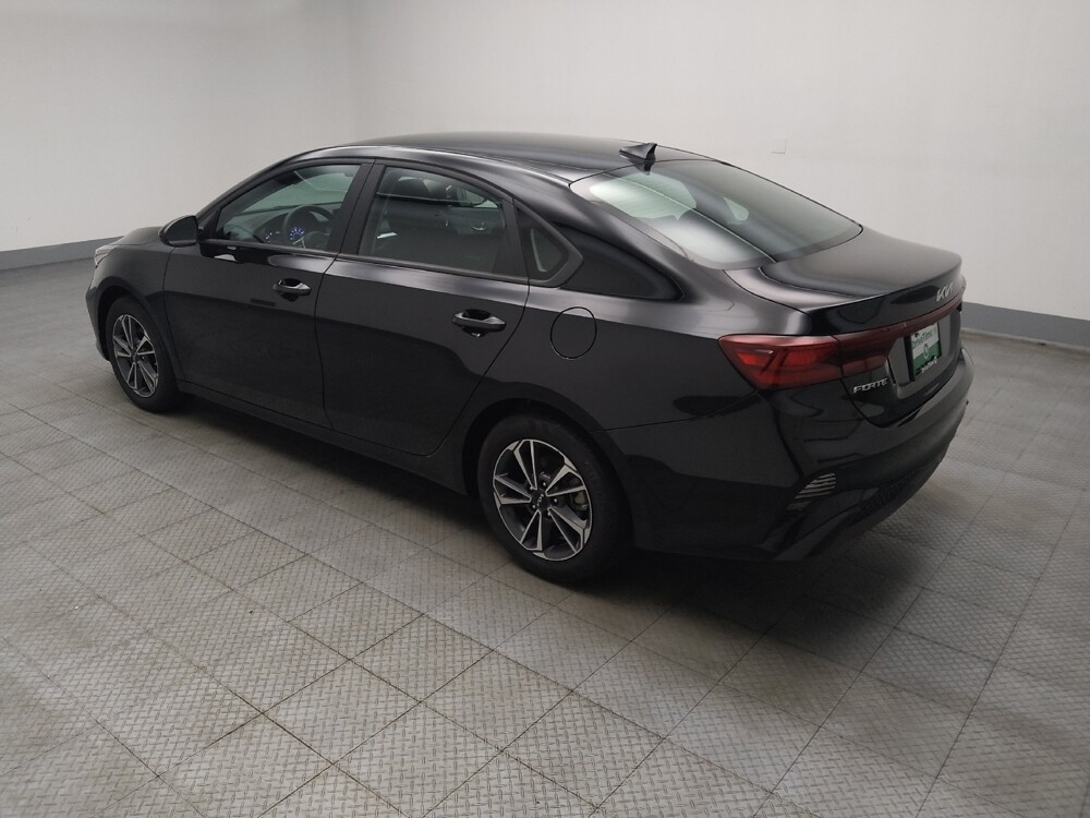 2024 Kia Forte in Des Moines, IA 50310 - 18138017 3