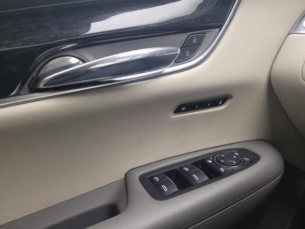 2021 Cadillac XT6 in Taylor, MI 48180 - 18138022 27