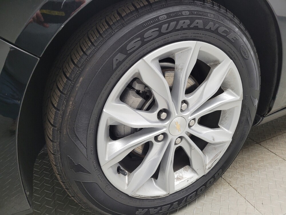 2025 Chevrolet Malibu in Eastpointe, MI 48021 - 18138024 31