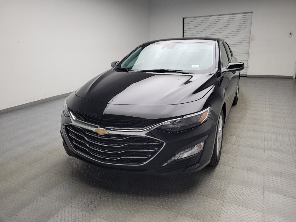 2025 Chevrolet Malibu in Eastpointe, MI 48021 - 18138024 15
