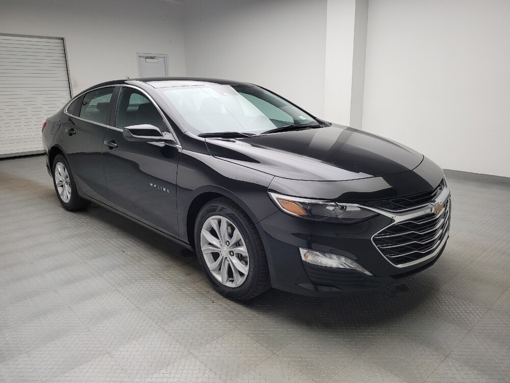2025 Chevrolet Malibu in Eastpointe, MI 48021 - 18138024 13