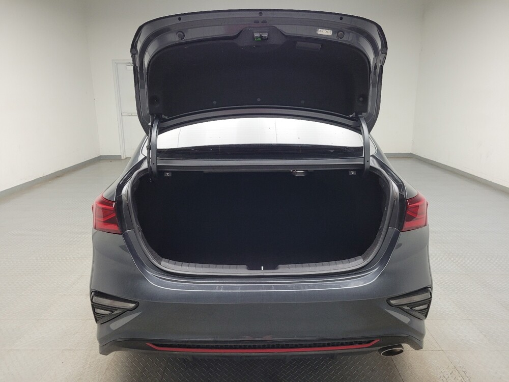 2021 Kia Forte in Taylor, MI 48180 - 18138025 29