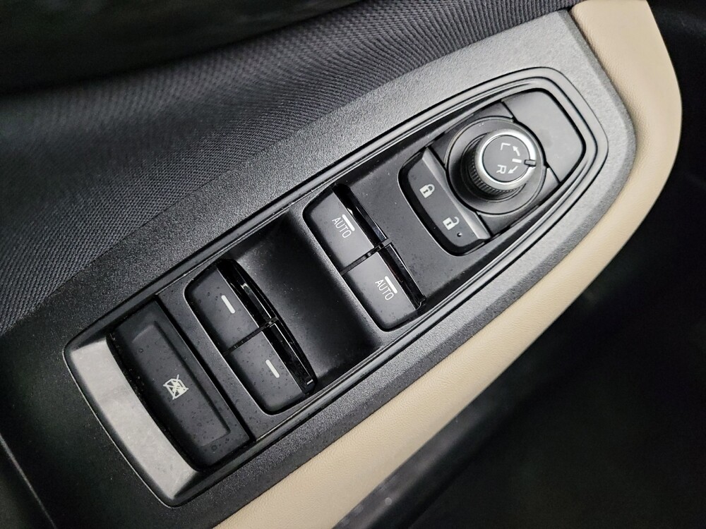 2022 Subaru Outback in Taylor, MI 48180 - 18138030 32