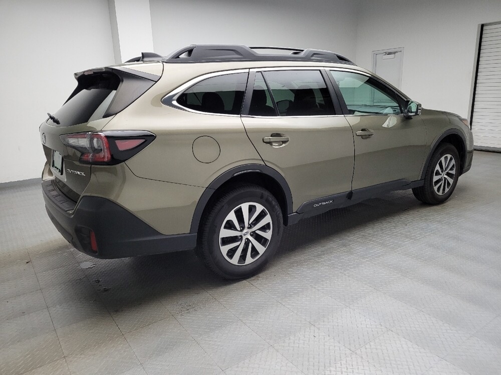 2022 Subaru Outback in Taylor, MI 48180 - 18138030 10