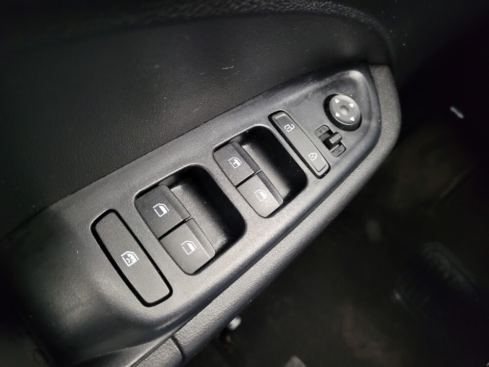 2021 Hyundai Venue in Grand Rapids, MI 49508 - 18138031 27