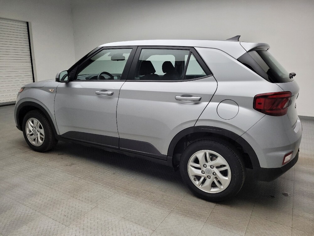 2021 Hyundai Venue in Grand Rapids, MI 49508 - 18138031 3