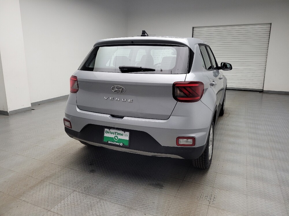 2021 Hyundai Venue in Grand Rapids, MI 49508 - 18138031 7
