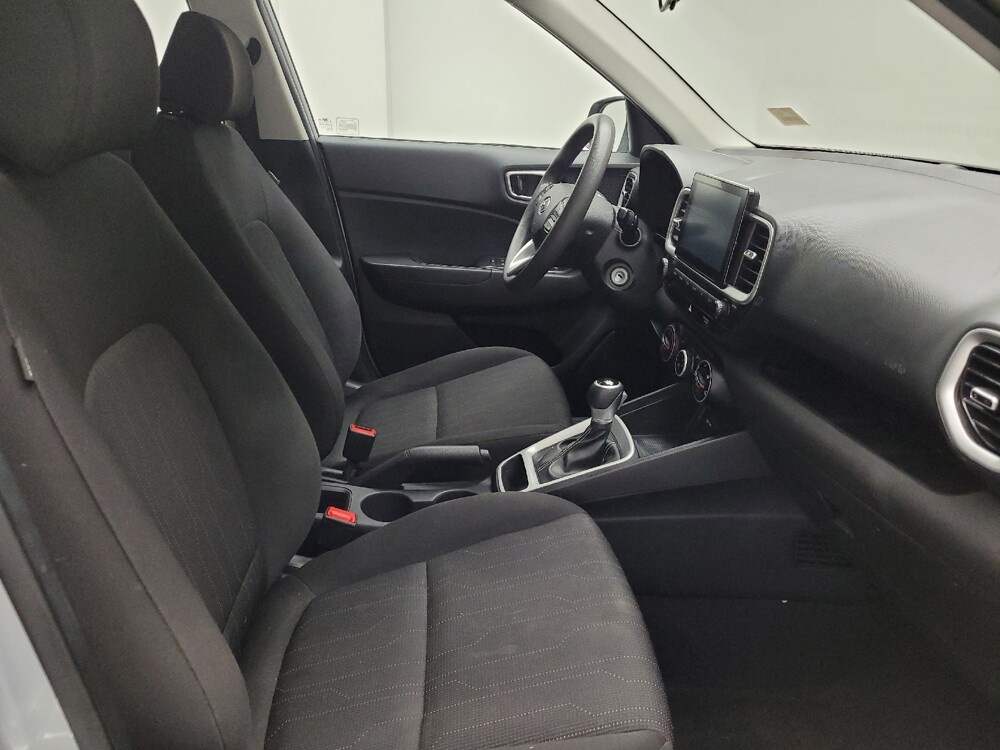 2021 Hyundai Venue in Grand Rapids, MI 49508 - 18138031 21